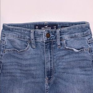 HOLLISTER ultra high rise super skinny jeans